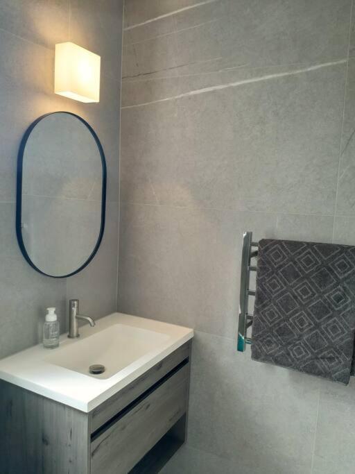Xspot Medlands Beach House - Ocean Views - Short Stroll To The Beach Luaran gambar
