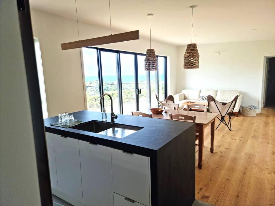 Xspot Medlands Beach House - Ocean Views - Short Stroll To The Beach Luaran gambar